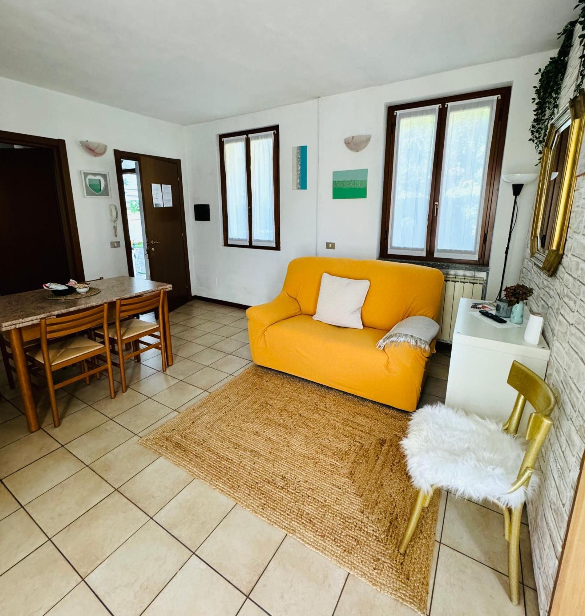 Apartament Casa Nonna Elide Besozzo Zewnętrze zdjęcie